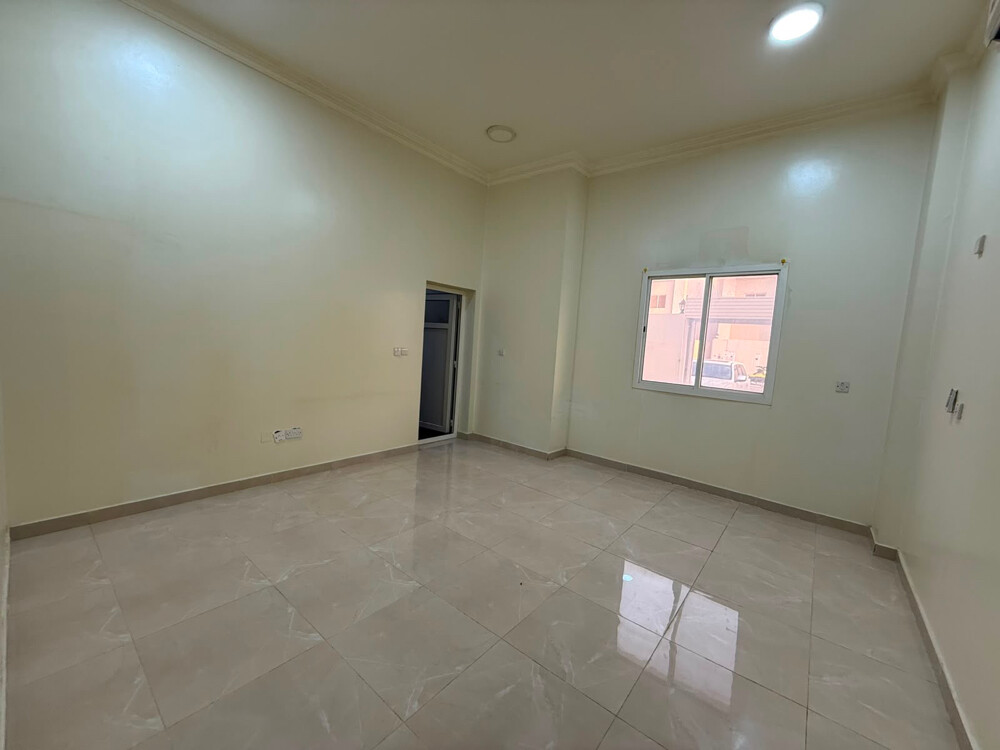 الدحيل للبيع فيلا مؤجرة 818 متر - 6