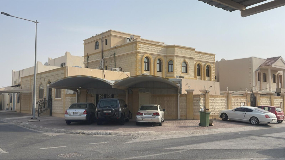 الدحيل للبيع فيلا مؤجرة 818 متر - 3