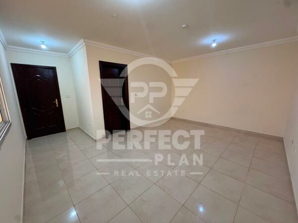Staff Villa for Rent  Umm Salal Ali - 9