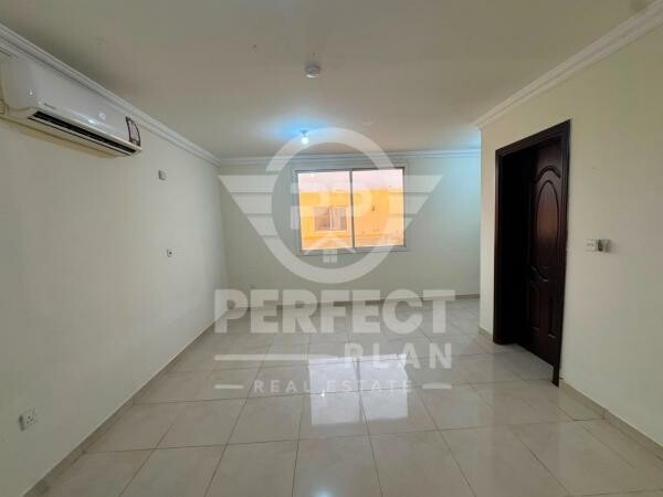 Staff Villa for Rent  Umm Salal Ali - 11