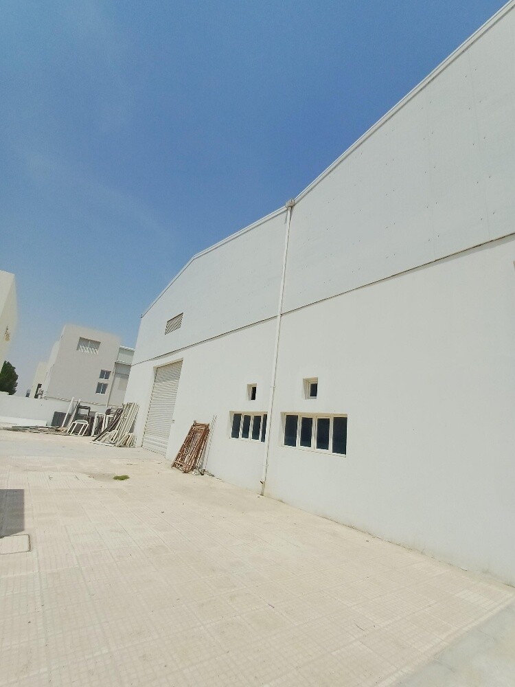 للإيجار استور حدادة والمنيوم بركة - 2