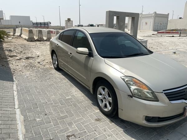 Nissan Altima - 3