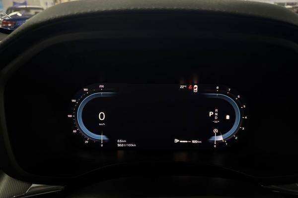 VOLVO XC60 B5 ULTIMATE DARK 45,799 - 7