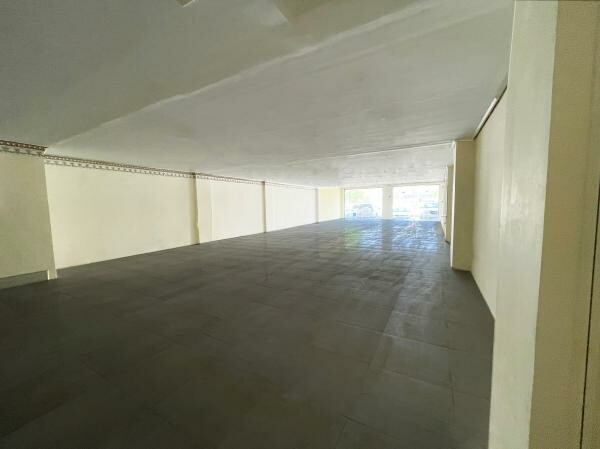 Shop for Rent in Salwa Road - 3