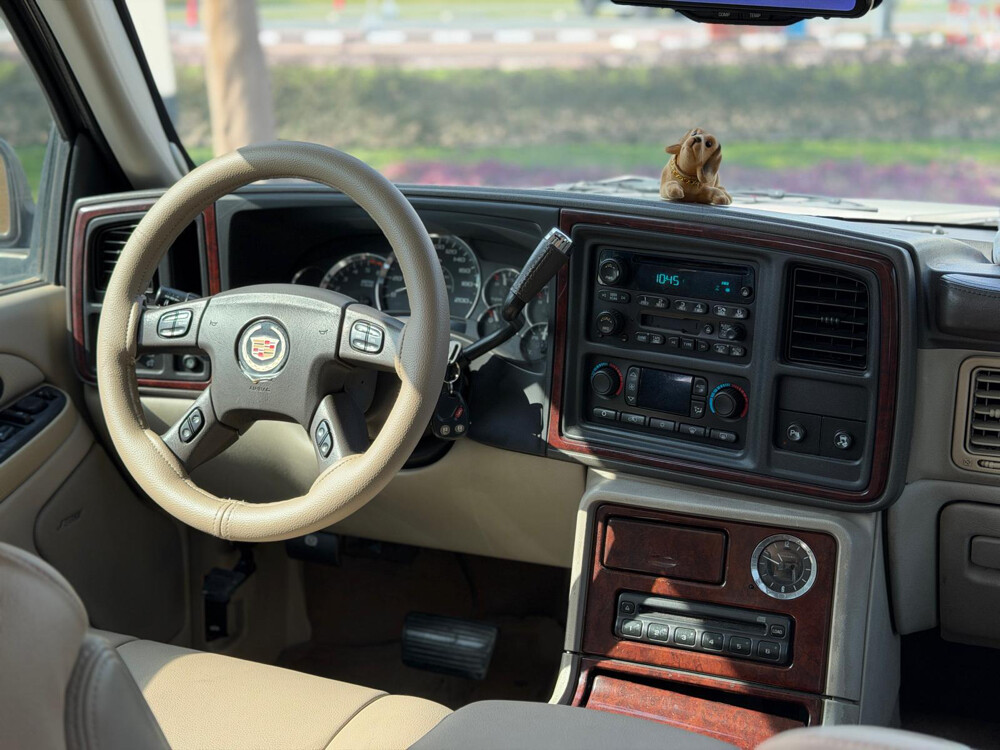 Cadillac Escalade - 11