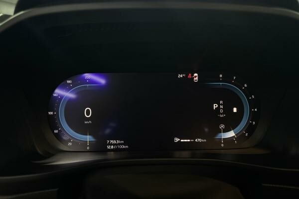 VOLVO XC40 B4ULTIMATE DARK 7,754KM - 7