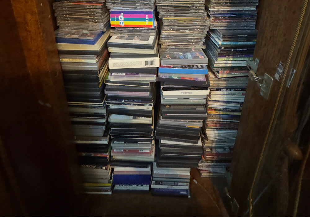 800+ old CD/DVD (songs/movies) - 3