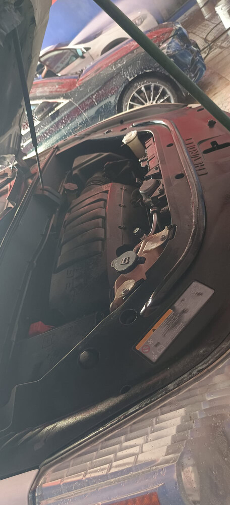 Chevrolet (Traverse LS 2012 model) - 4