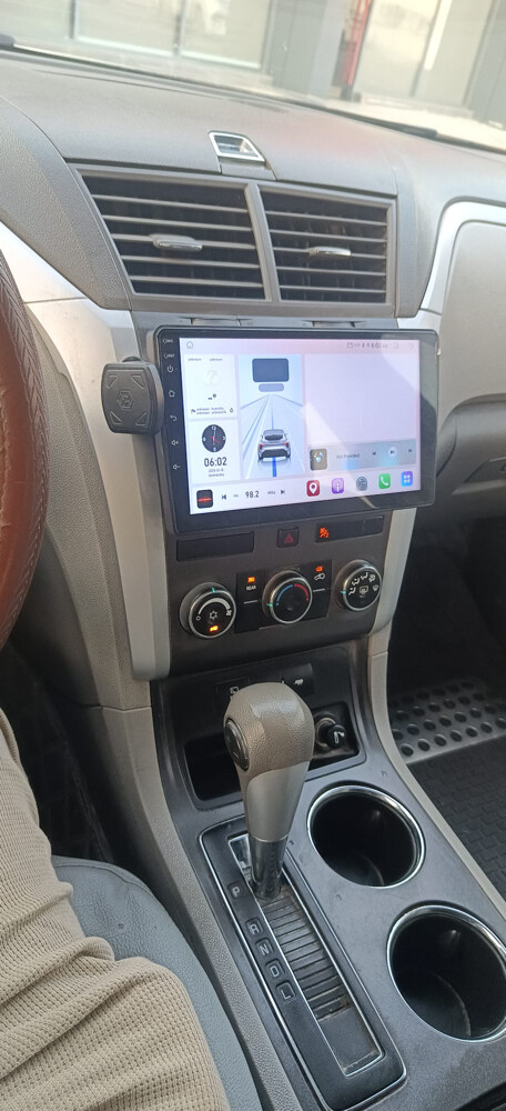 Chevrolet (Traverse LS 2012 model) - 2