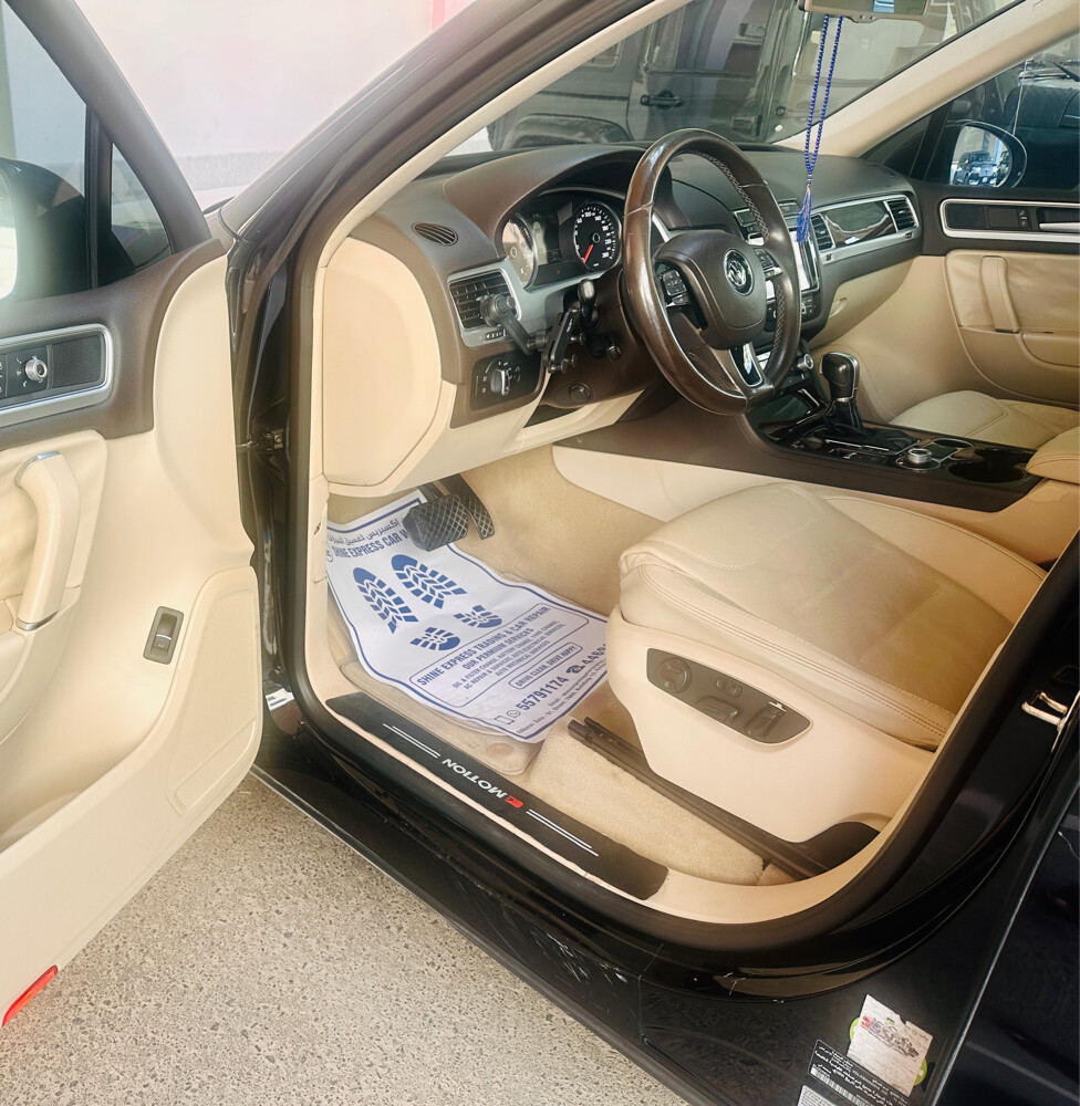 Volkswagen Touareg 2015 for Sale - 10