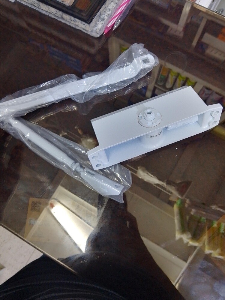 نجار أبواب - 2