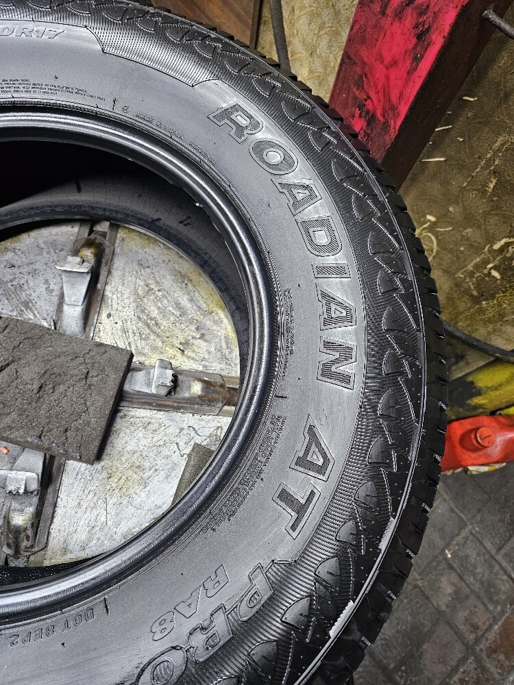 285-70-17,,,Roadstone brand - 7