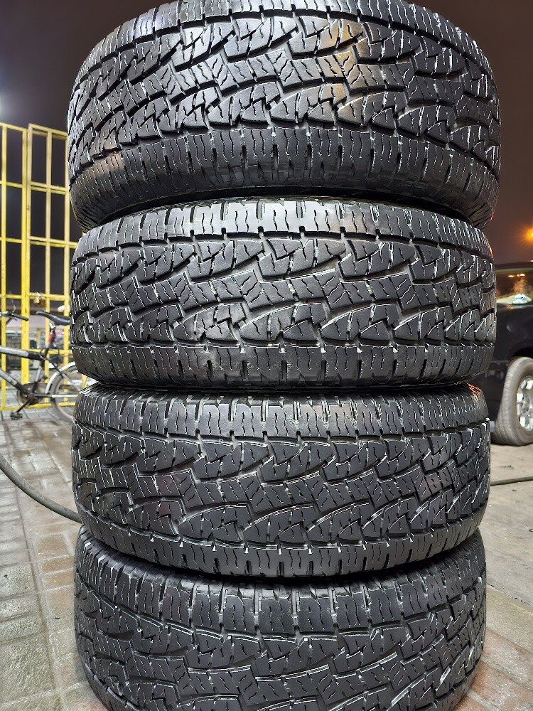285-70-17,,,Roadstone brand - 11