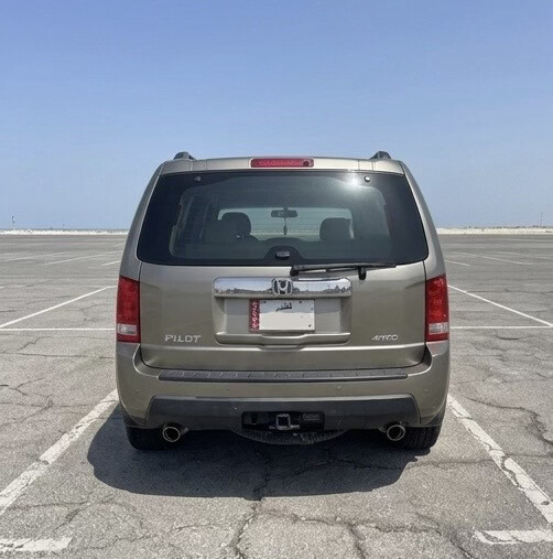 Honda pilot  - 2