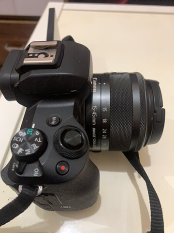 canom M50 - 2