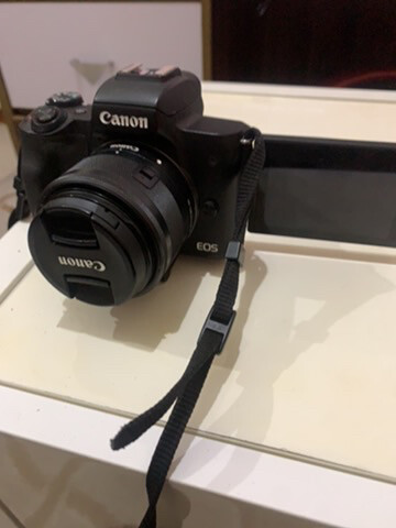 canom M50 - 3