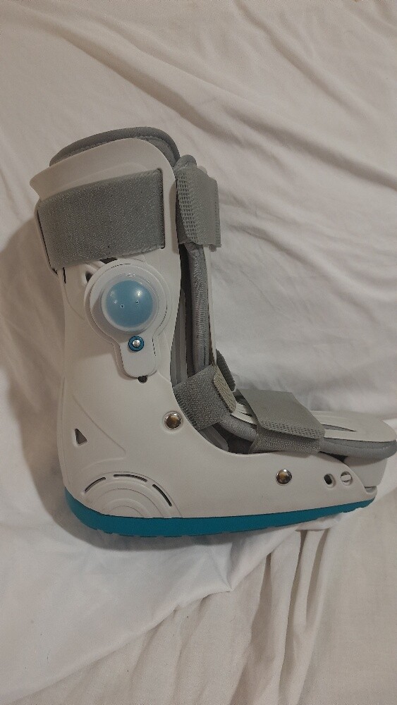 Air CAM Walker Boot - 4