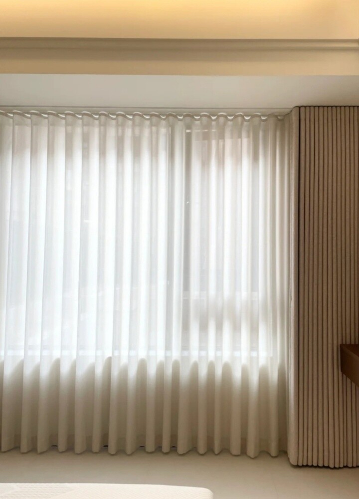 This is a new design wavy curtain - 4