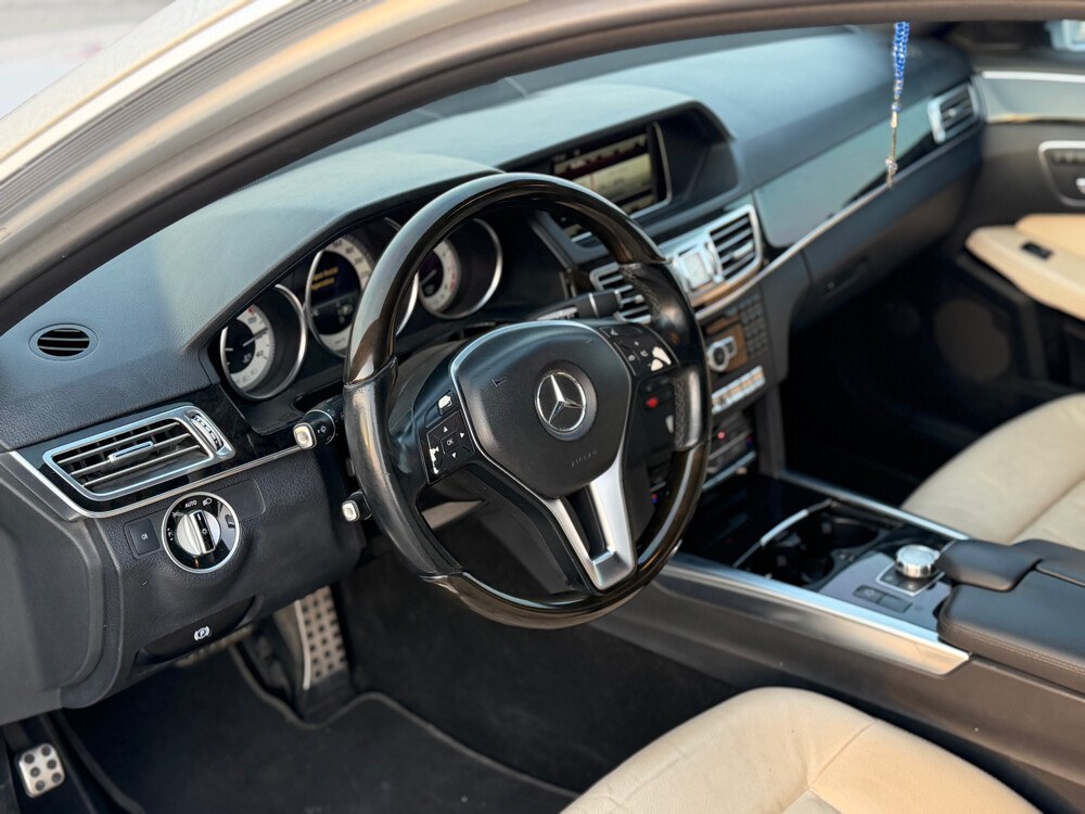 Mercedes Benz E300 - 10