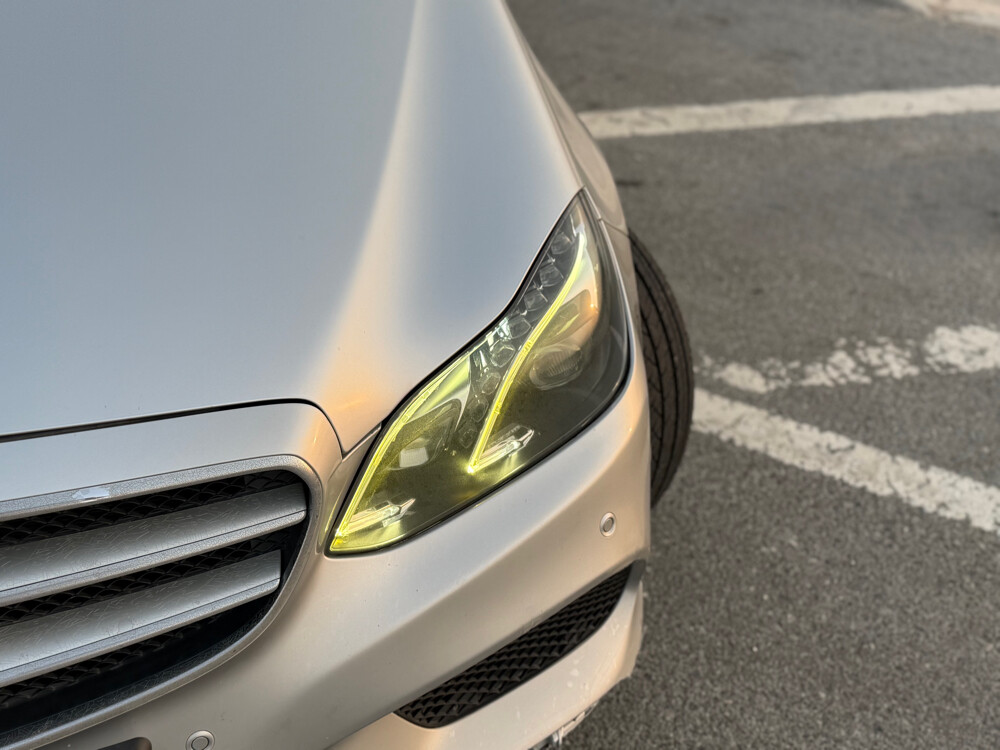 Mercedes Benz E300 - 3