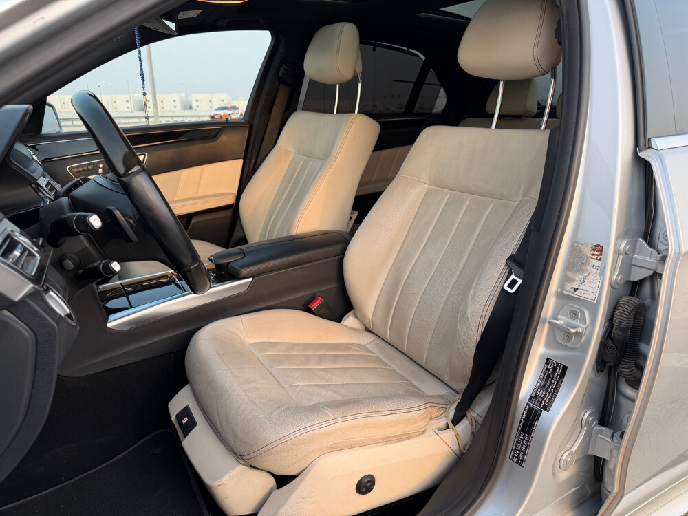 Mercedes Benz E300 - 7