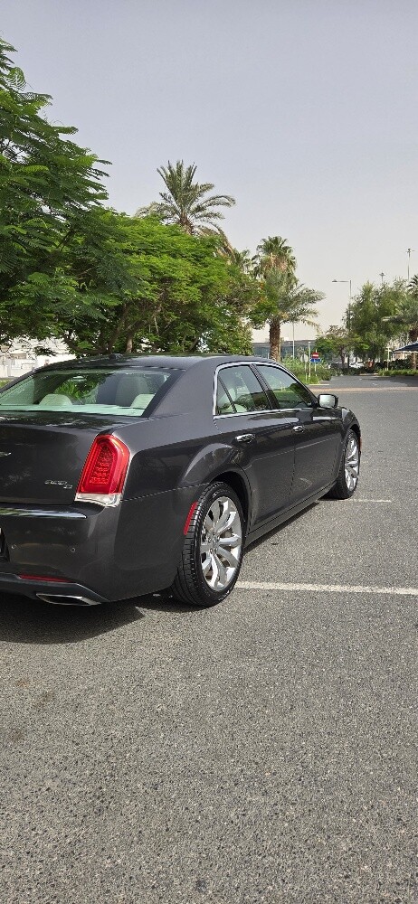 chrysler 300c 2016 full options - 4