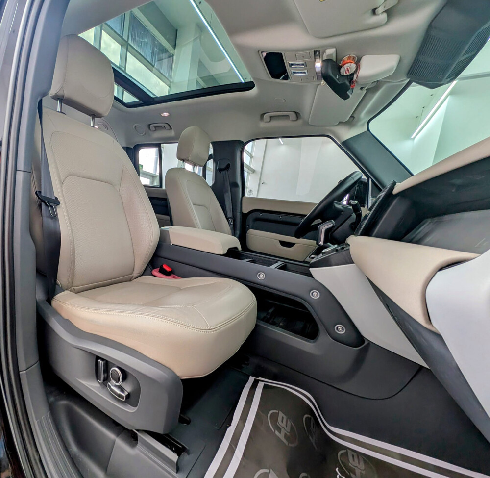 2023 Land Rover Defender 130 - 9