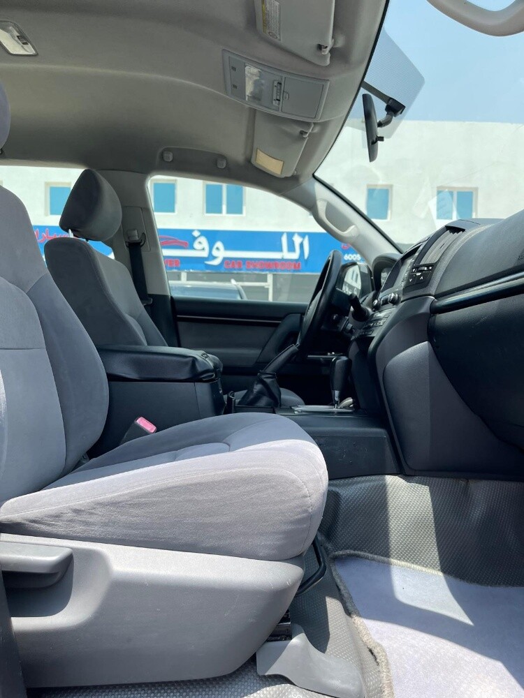 Toyota Land Cruiser G Standard 2010 - 11