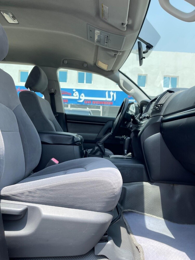 Toyota Land Cruiser G Standard 2010 - 9