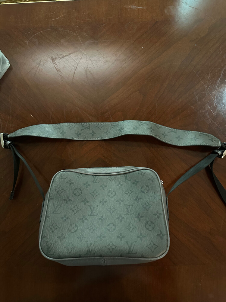 Louis Vuitton Outdoor Messenger Bag - 3