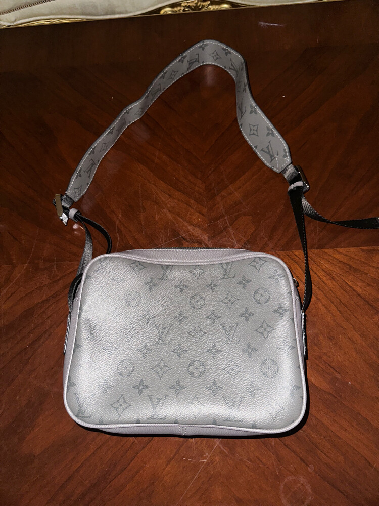 Louis Vuitton Outdoor Messenger Bag - 4