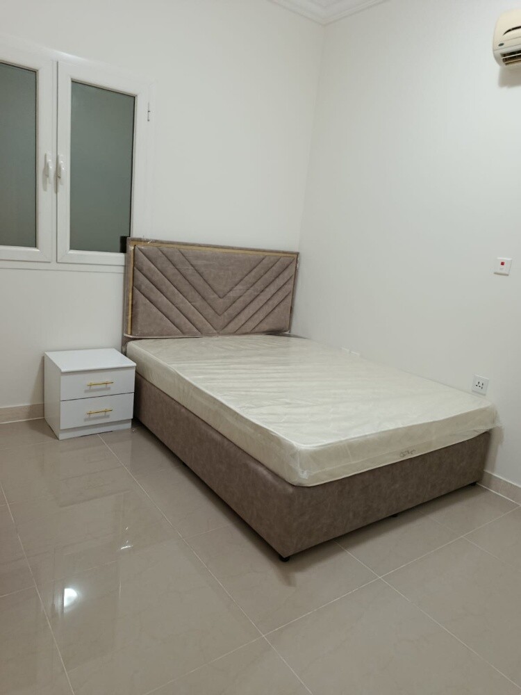 Bed or mattress available - 15