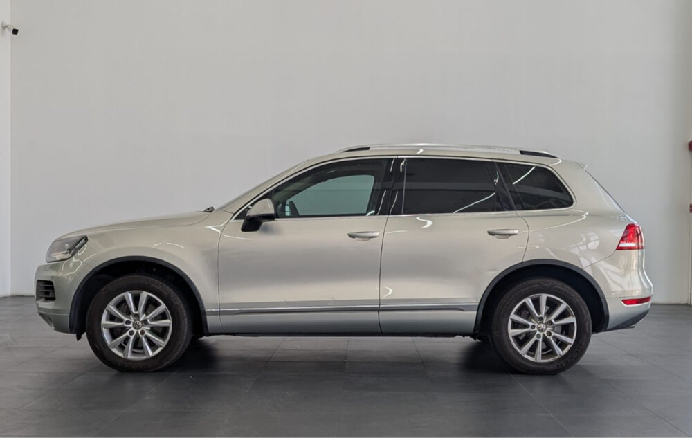 2015 Volkswagen Touareg  - 3