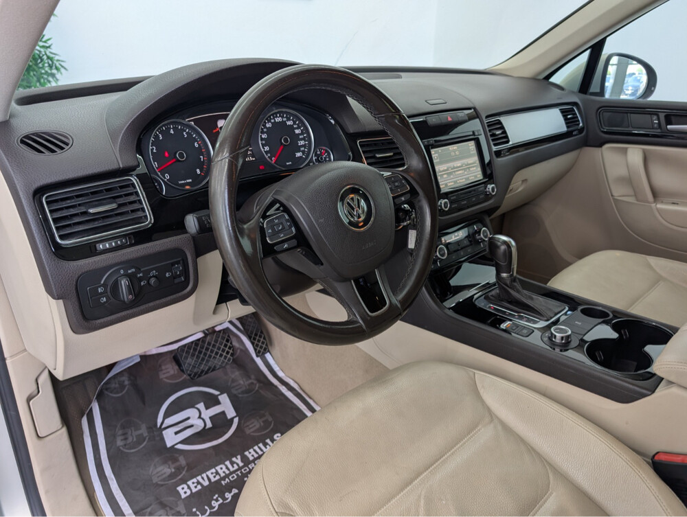 2015 Volkswagen Touareg  - 6
