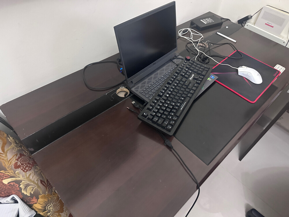 مكتب خشبي كلاسيكي ممتاز - 3
