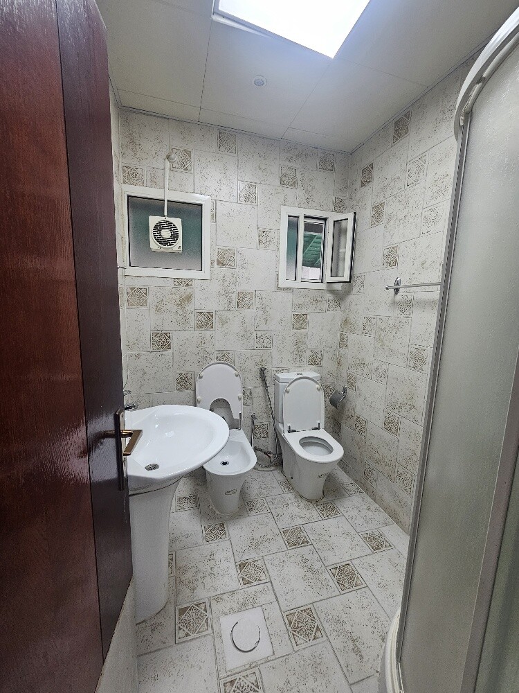 Ground floor villa for rent in Ain - 5