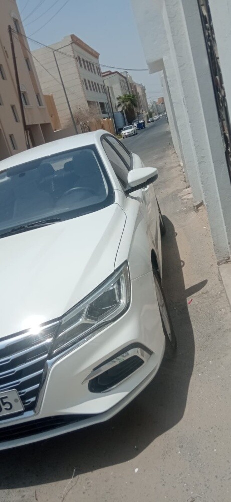 it's good car ac engine all good it's a brand new km 12000 istmra 10 month valid serious buyers contact me thank you+97459950468 Wattsal text me not major accident all good 1 accident only small - 6