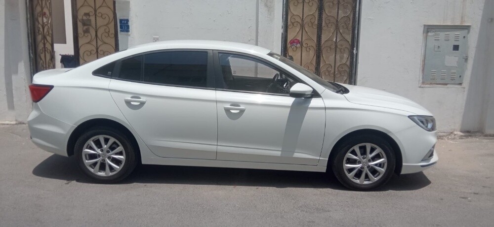 it's good car ac engine all good it's a brand new km 12000 istmra 10 month valid serious buyers contact me thank you+97459950468 Wattsal text me not major accident all good 1 accident only small - 5