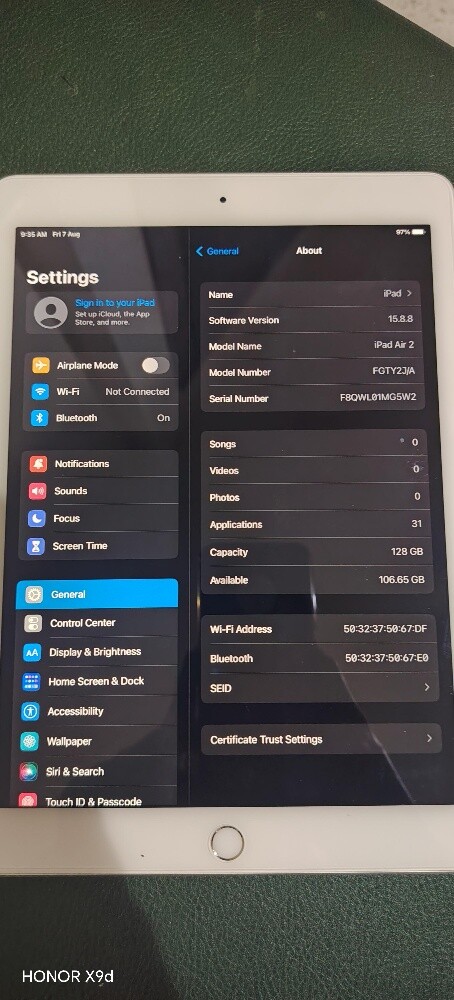 I pad Air2. 128gb - 4