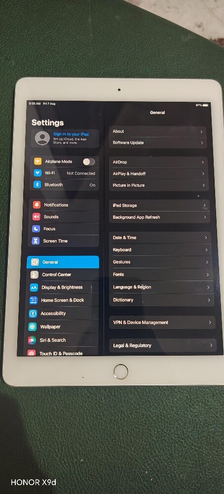 I pad Air2. 128gb - 3