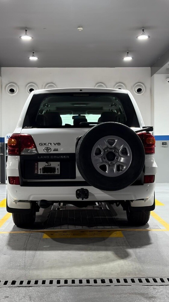 Toyota Land Cruiser GXR V8 - 4