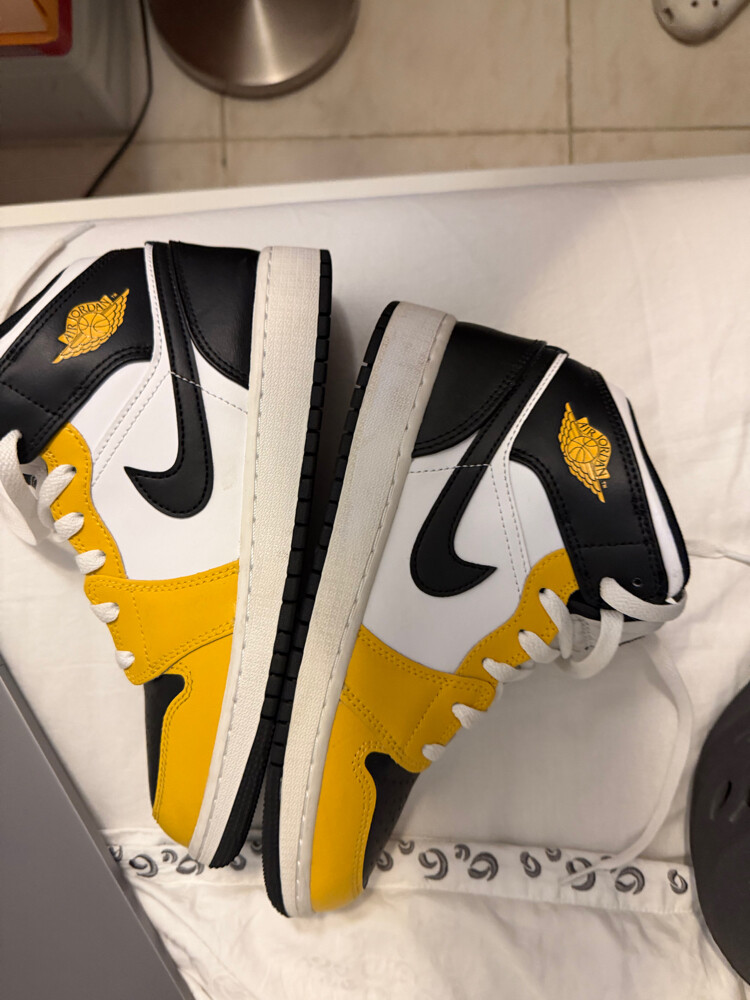 4 shoes for sale I give cheap price - 14