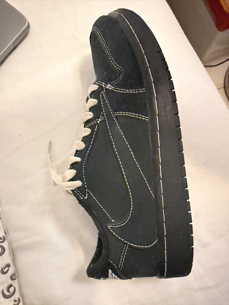 4 shoes for sale I give cheap price - 7