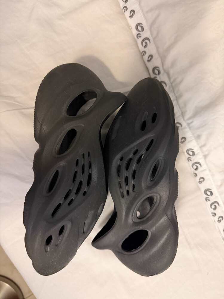 4 shoes for sale I give cheap price - 2