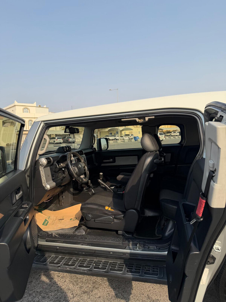 For Sale: FJ Cruiser 2012 - 5