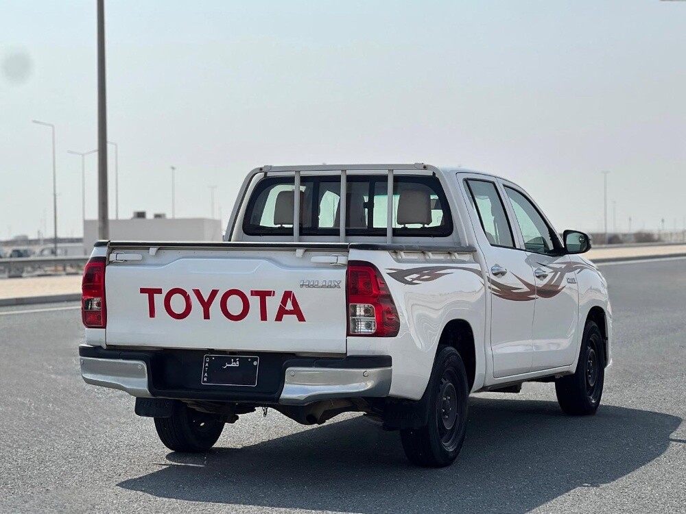 Toyota Hilux 2022 - 9