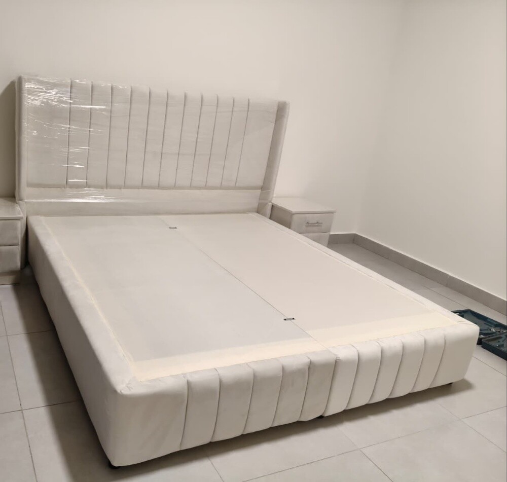 Bed or mattress available - 3