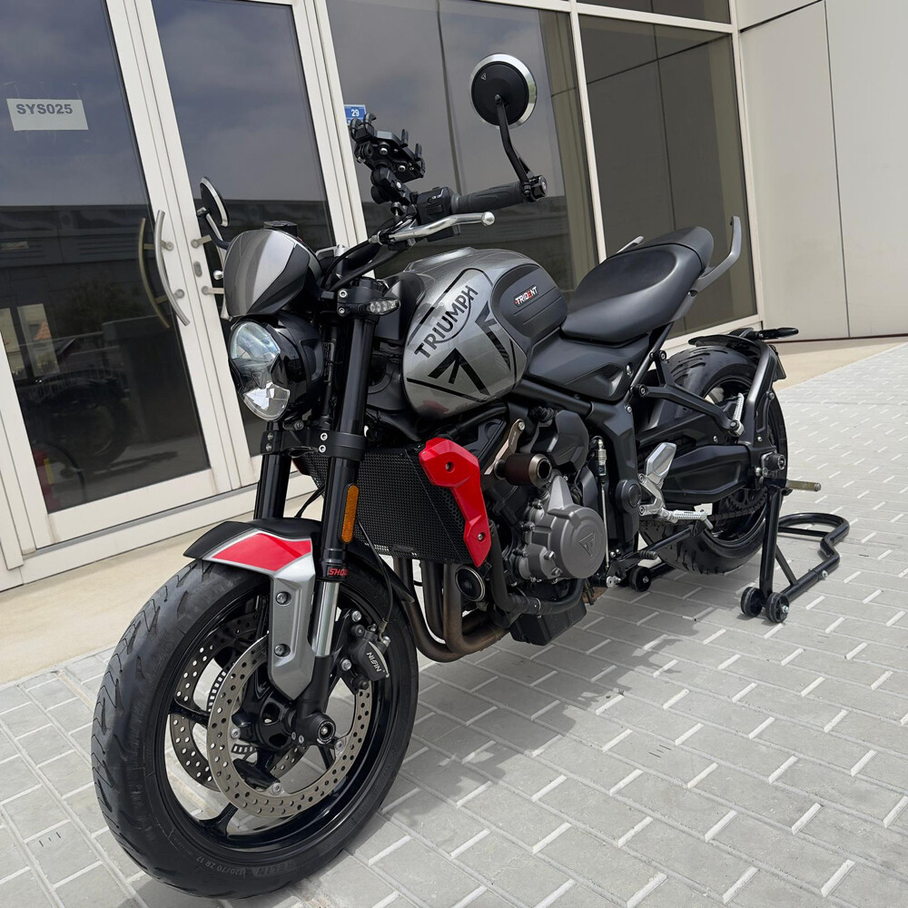 triumph trident 660 - 1