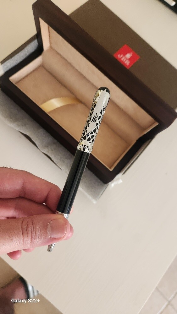 Brand new JBR pen - 3