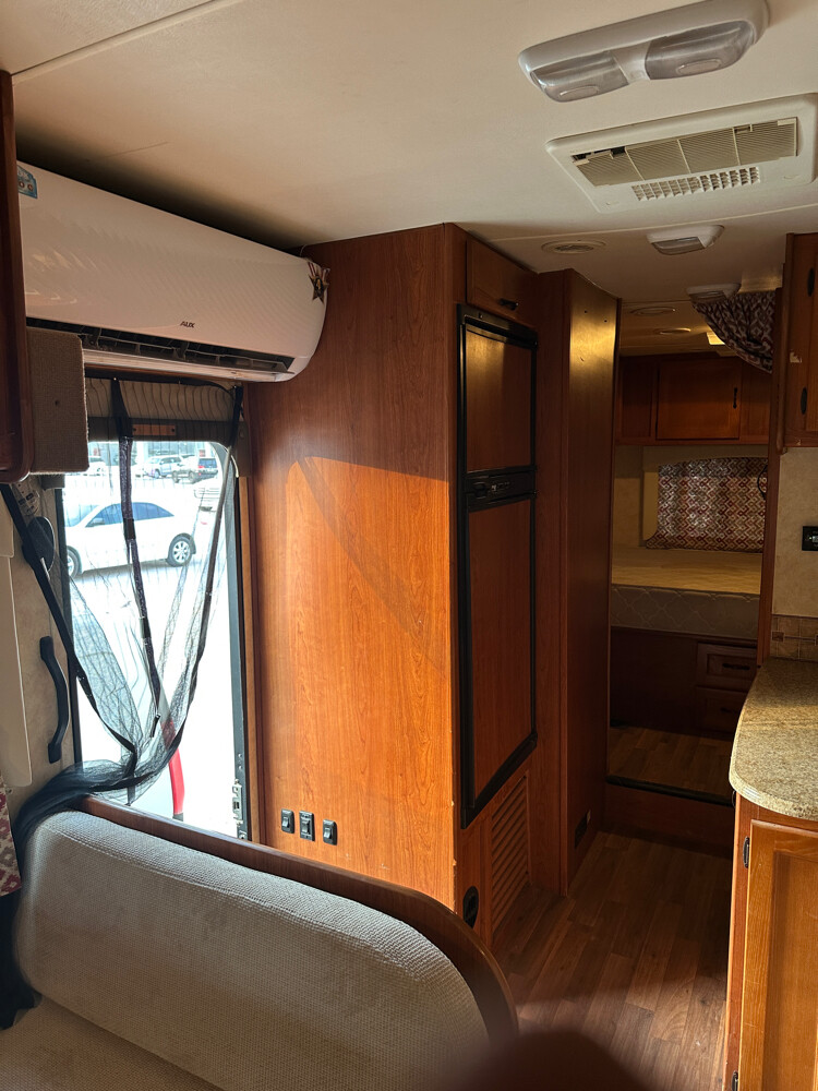 كرفان فورد موديل 2012 - 11